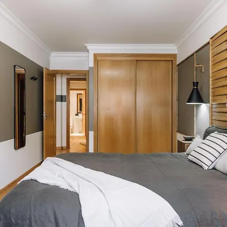 Male - 3 Bedrooms In Arroios Appartamento Lisbona