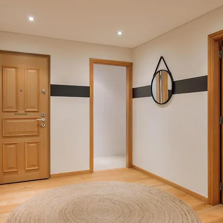 Daire Male - 3 Bedrooms In Arroios *