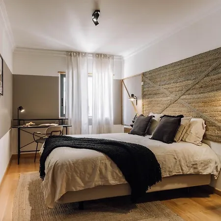 Daire Male - 3 Bedrooms In Arroios Lisboa