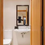 Male - 3 Bedrooms In Arroios *